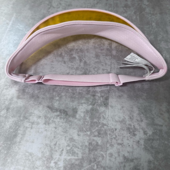 Lululemon Athletica Translucent Visor
Strawberry Milkshake / Orange OS - Picture 6 of 11